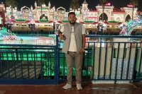 Une photo d’un participant qui veut faire connaissance et se marier