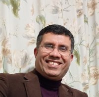 Une photo d’un participant qui veut faire connaissance et se marier