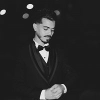 Une photo d’un participant qui veut faire connaissance et se marier